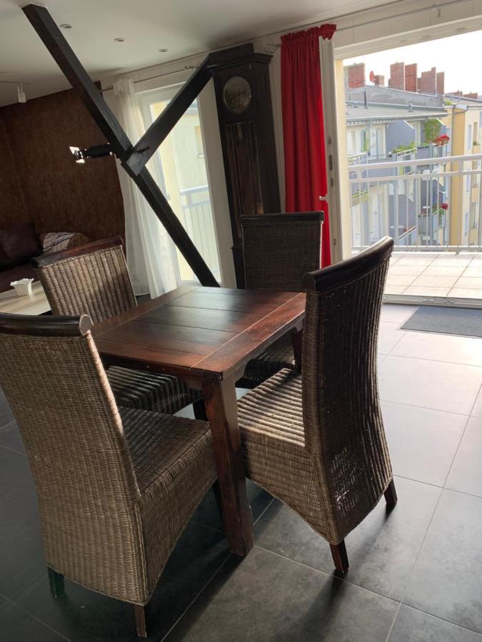 Nordsee Und City Fusslaufig - Luxeriose Fewo Mit Grossem Balkon Wilhelmshaven Exterior photo