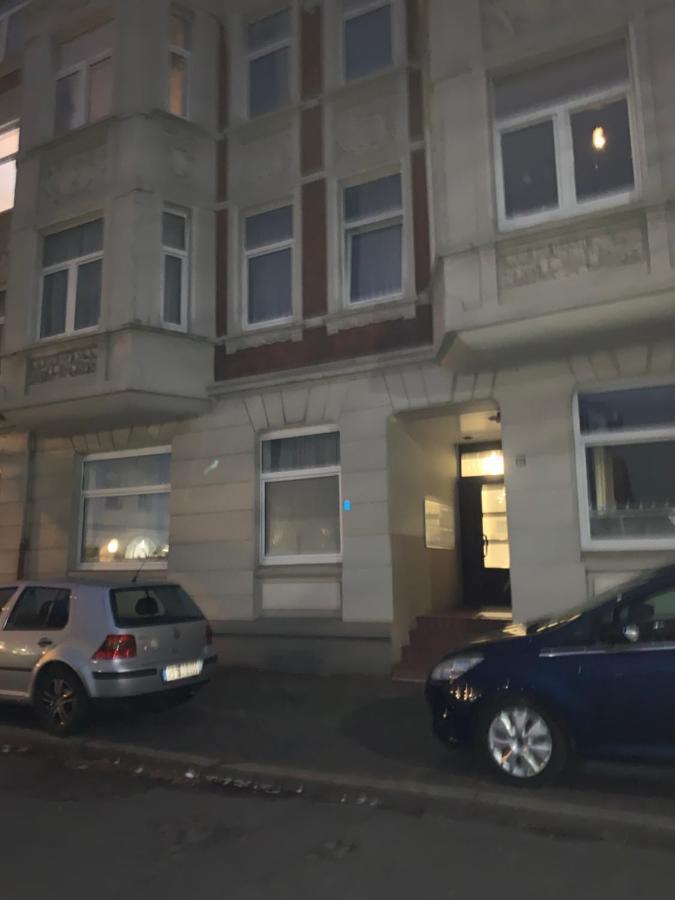 Nordsee Und City Fusslaufig - Luxeriose Fewo Mit Grossem Balkon Wilhelmshaven Exterior photo